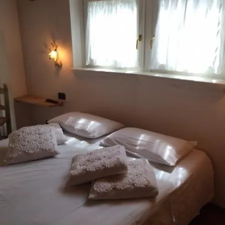 לינה וארוחת בוקר Torre Del Cioit צ'נצ'ניגה